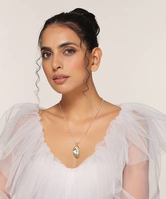 Gold tone polki pendant with chain 1