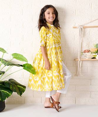 Yellow sunflower ikat kurta set 4