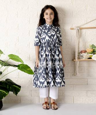 Grey toad ikat kurta set 1
