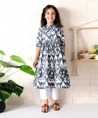 Grey toad ikat kurta set 4