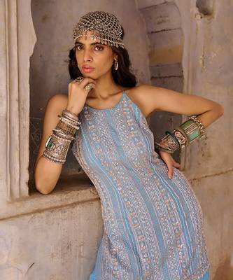 Hazel blue crepe kurta set 3