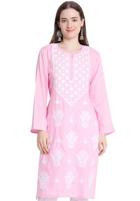 Women chikankari kurta pink 1
