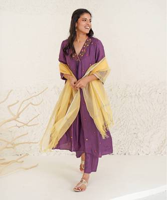 Wine daisy kurta set 1