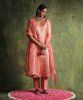 Peach handloom pure katan silk kurta set 2