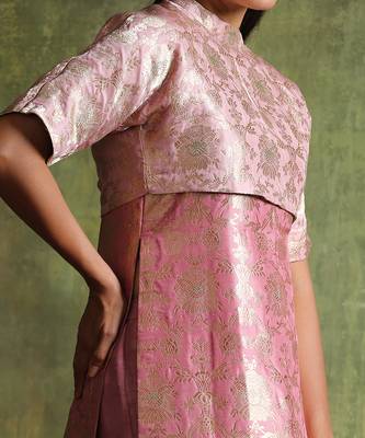 Dusty pink pure katan silk brocade kurta set 4