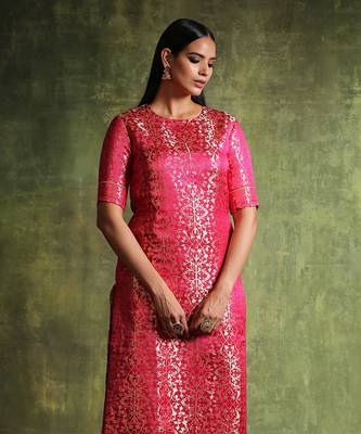 Hot pink handloom kurta set 3