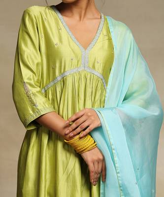 Lime green handloom chanderi kurta set 5