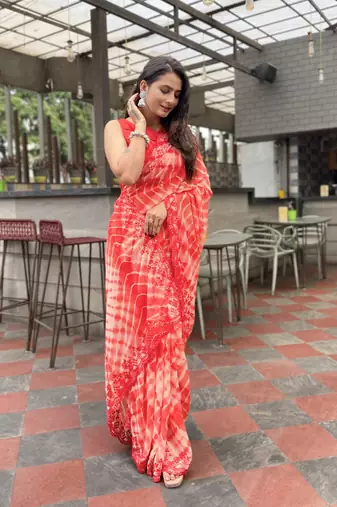 Sutram Printed Red Daily Wear 5.5 Meter Saree With 0.8 Meter Unstitch Blouse Piece