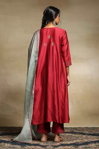 Deep red handloom pure chanderi kurta set
