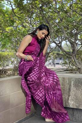Sutram Printed Purple Daily Wear 5.5 Meter Saree With 0.8 Meter Unstitch Blouse Piece 4