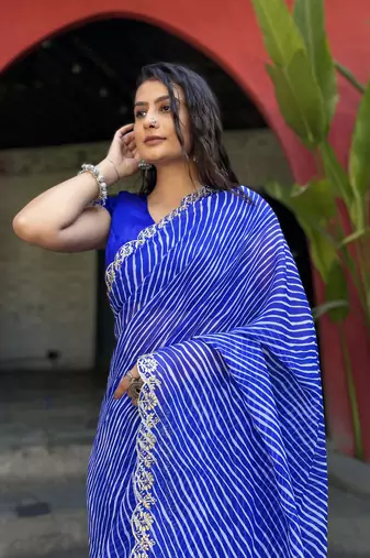 Sutram Printed Blue Daily Wear 5.5 Meter Saree With 0.8 Meter Unstitch Blouse Piece