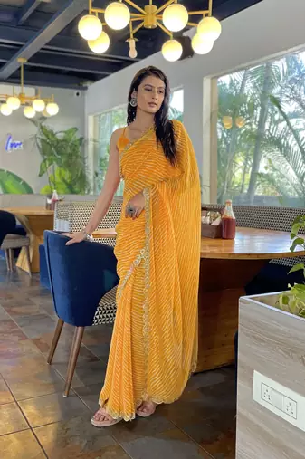 Sutram Printed Mustard Daily Wear 5.5 Meter Saree With 0.8 Meter Unstitch Blouse Piece