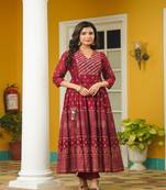 VISCOSE CHANDERI PRINTED KALI KURTA & PANT