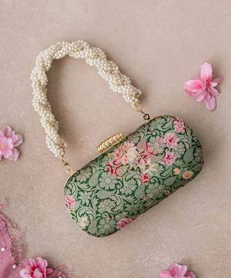 Green elora clutch 1