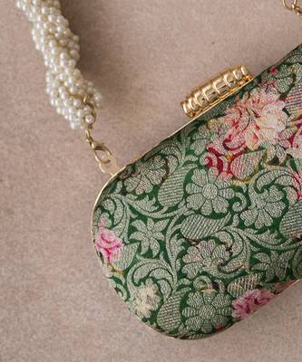 Green elora clutch 3