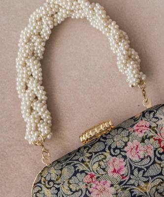Navy elora clutch 4