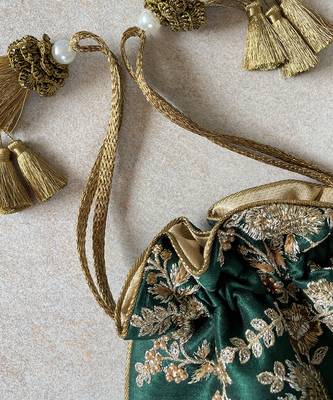 Green embroidered potli bag 3