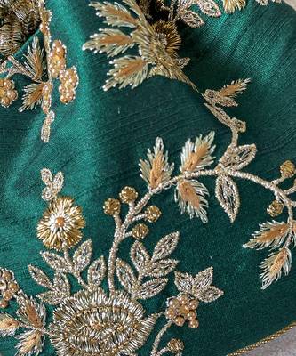 Green embroidered potli bag 4
