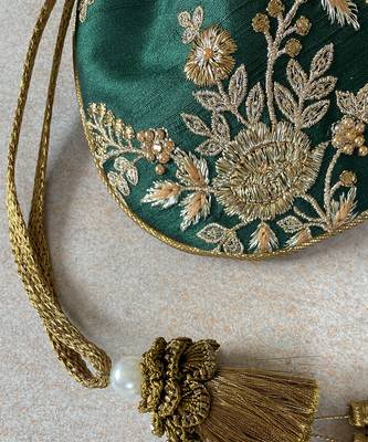 Green embroidered potli bag 5