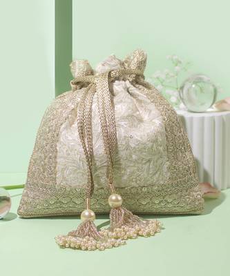 Off white inaya potli bag 4