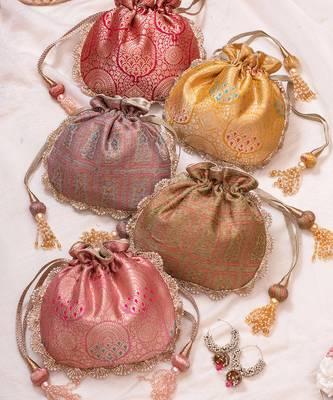 Pink kashi banarasi potli bag 5