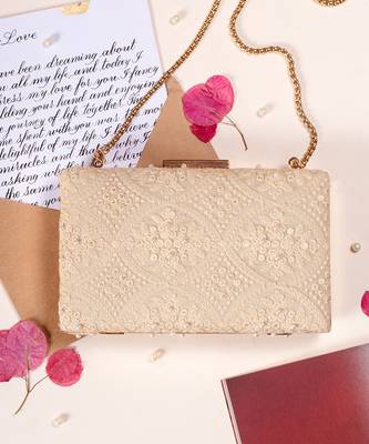 Beige oyster pearl clutch 2