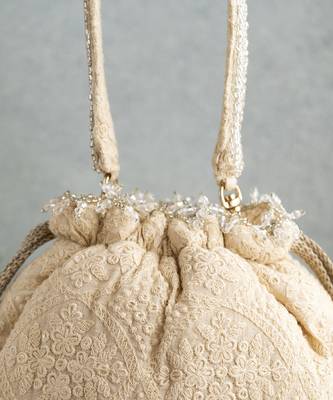 Beige oyster bucket bag 5