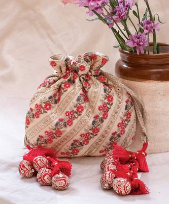 Multicolor resham potli bag 4