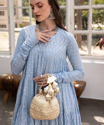 Off white resham potli bag 5