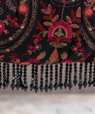 Black rumi vintage purse 3