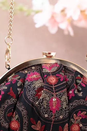 Black rumi vintage purse