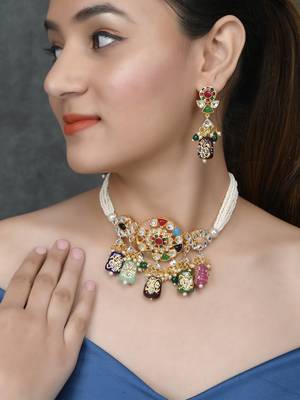 Sasha gold-plated kundan-studded & pearl beaded jewellery set 1