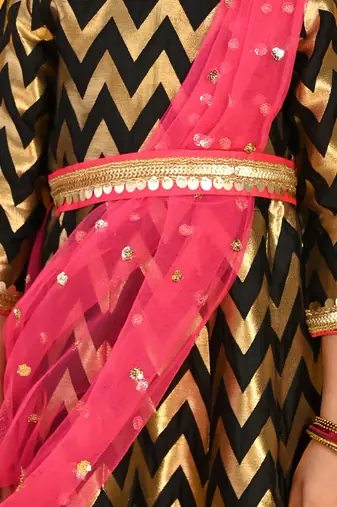 Saka Designs Girls Jacquard Gown With Attached Dupatta - Black & Magenta