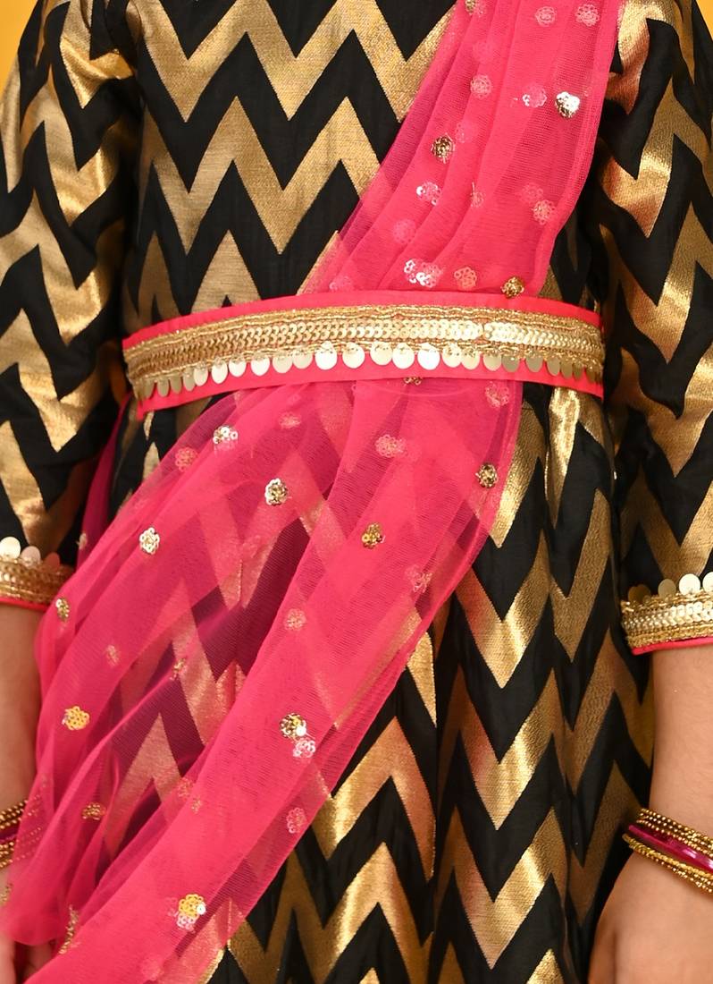 Saka Designs Girls Jacquard Gown With Attached Dupatta - Black & Magenta