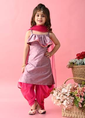 Saka Designs Girls Purple & Magenta Kurta Dhoti With Dupattta 1