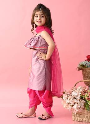 Saka Designs Girls Purple & Magenta Kurta Dhoti With Dupattta 2
