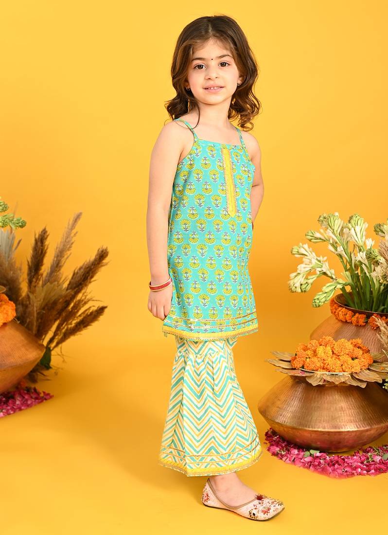 Saka Designs Girls Green Printed Kurta with Sharara