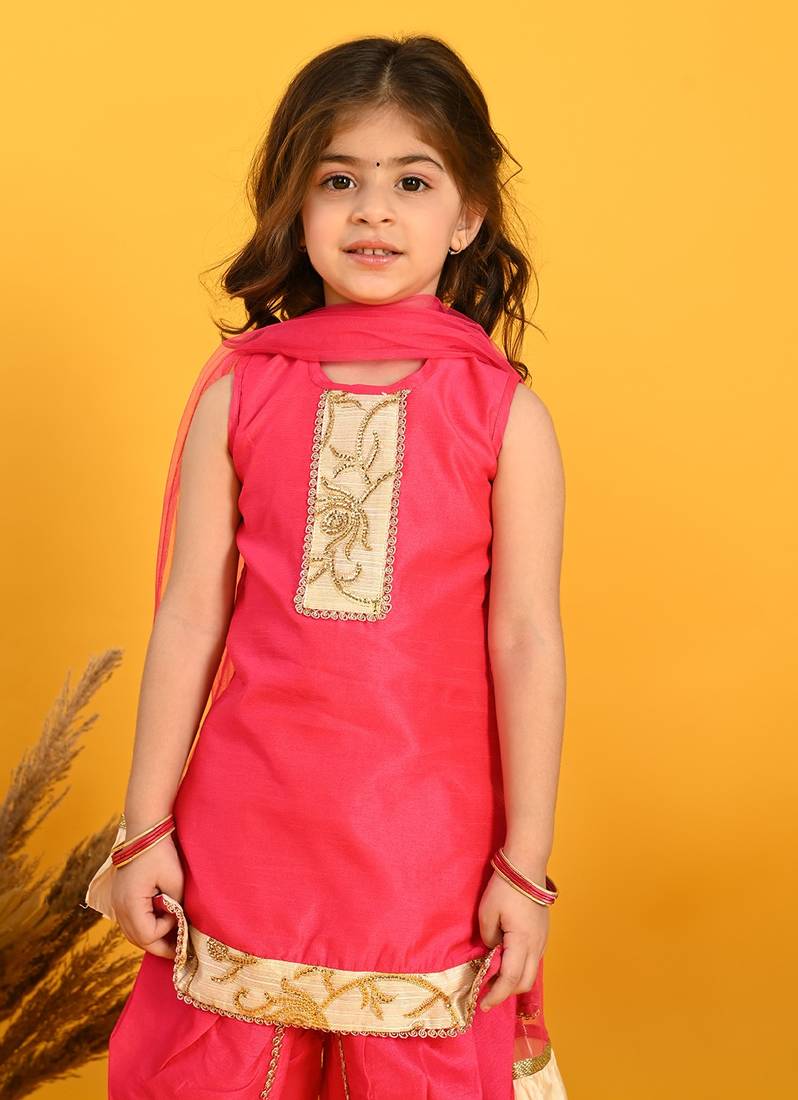 Saka Designs Girls Pink Kurta With Emberoidery on Yoke With Dhoti & Dupatta