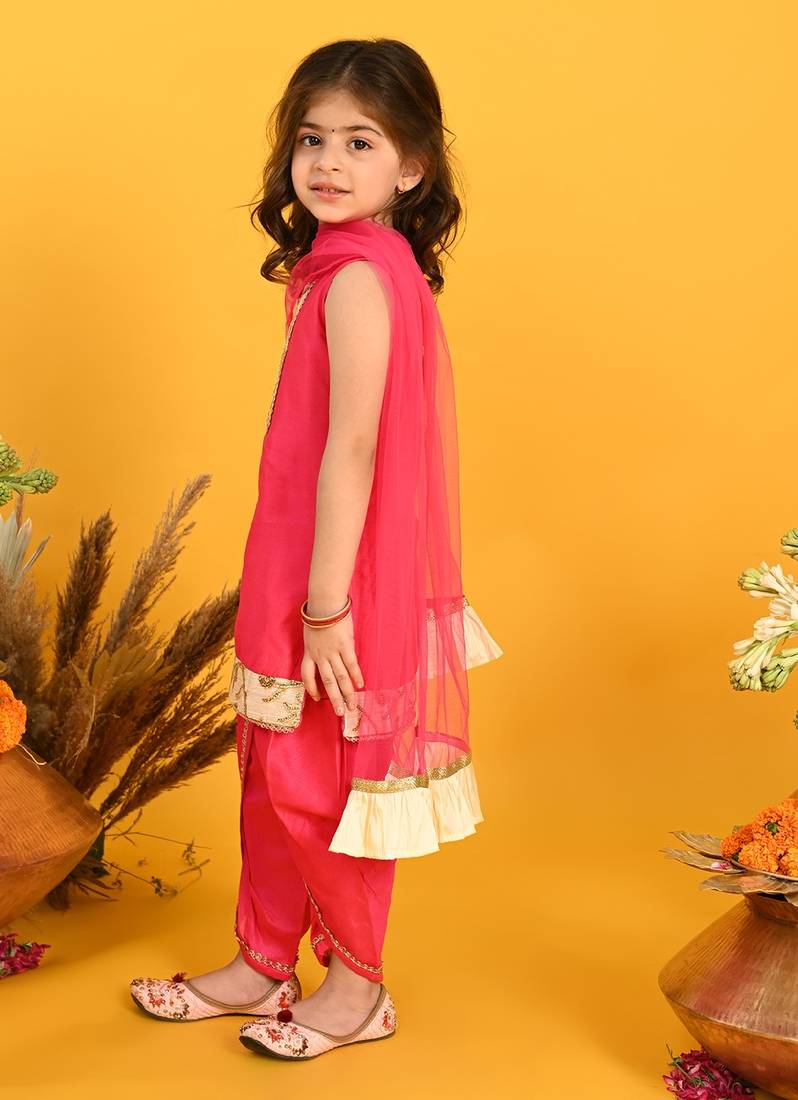 Saka Designs Girls Pink Kurta With Emberoidery on Yoke With Dhoti & Dupatta