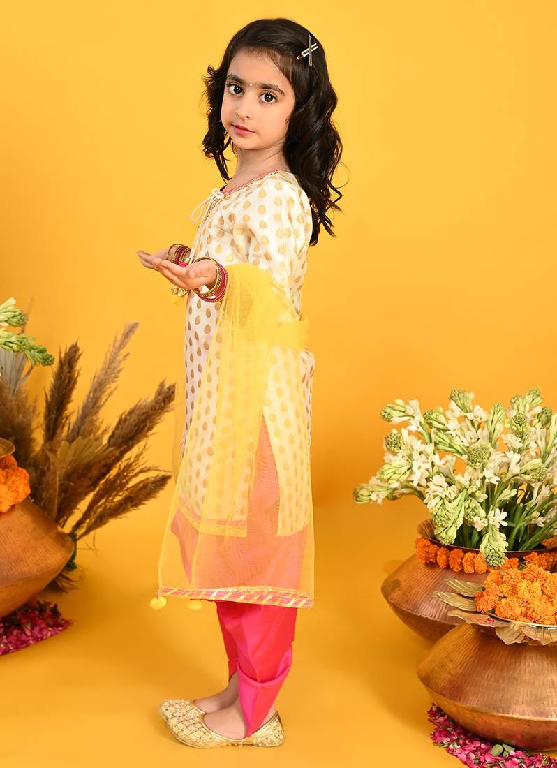 Saka Designs Girls Off-WHite & Magenta Kurta Dhoti with Dupatta