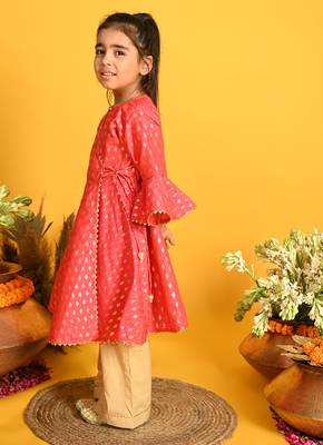 Saka Designs Girls Fuschia & Gold Printed Kurta with Palazzo 2