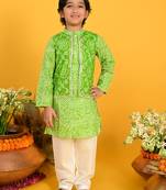 Saka Designs Boys Green Bandhani Printed Cotton Kurta with off-white Paijama