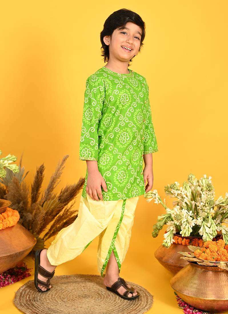 Saka Designs Boys Green Bandhani Printed Cotton Kurta with off-white Dhoti