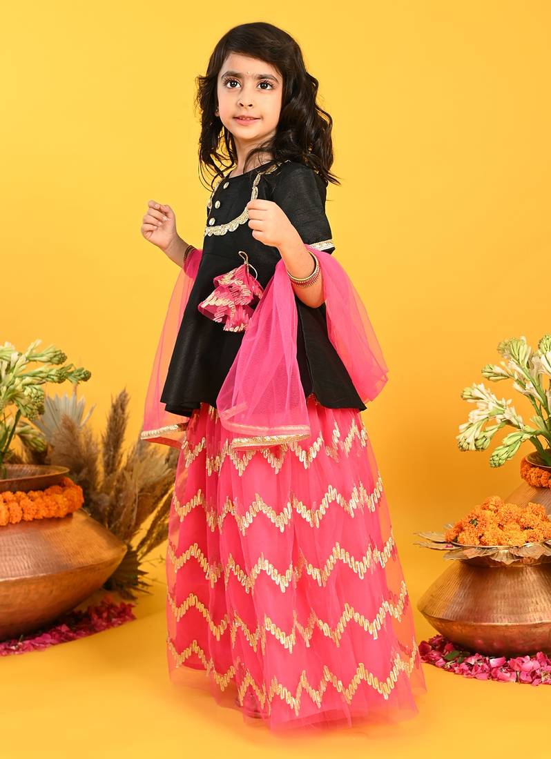 Saka Designs Girls Embroidered Lehenga And Peplum Choli With Dupatta - Black & Magenta