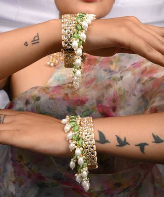 JADAU KUNDAN BANGLES 1