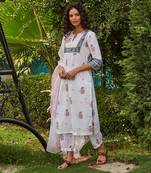 White modish classic kurta set