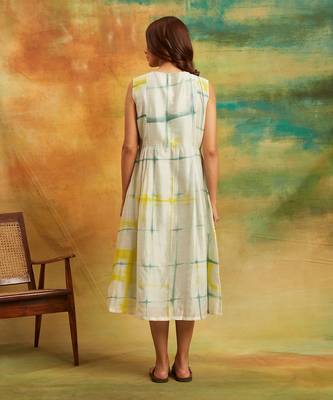 Yellow square dress 2