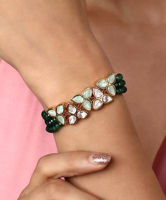 Green kundan agate bracelet 1
