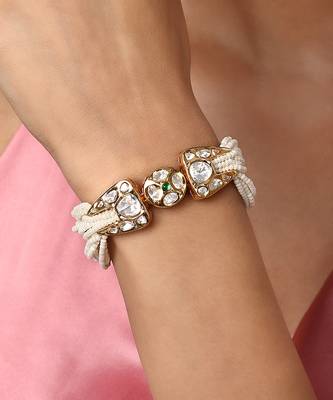 Cream kundan pearl bracelet 1