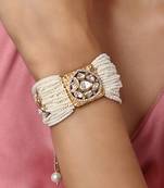 Cream & gold pearl bracelet